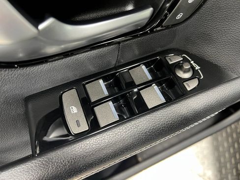 Used 2017 Land Rover Range Rover Evoque SE Premium AWD/4WD image 16