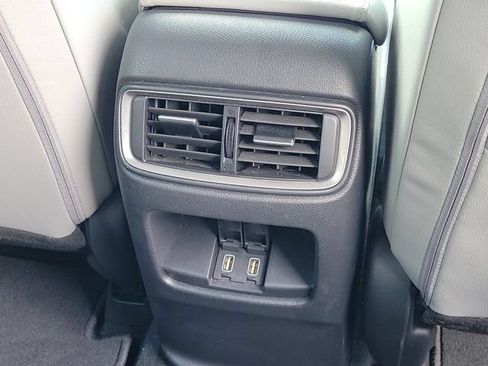 Used 2018 Honda CR-V Touring image 6