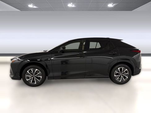 Used 2024 Lexus RZ 300e Premium FWD image 2