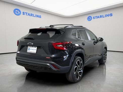 Certified 2024 Chevrolet Trax RS w/ Driver Confidence Package FWD image 9