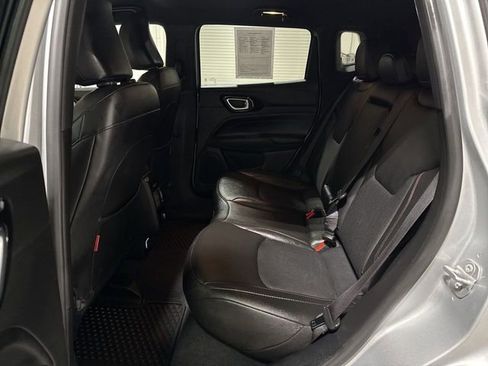 Used 2025 Jeep Compass Trailhawk AWD/4WD image 22