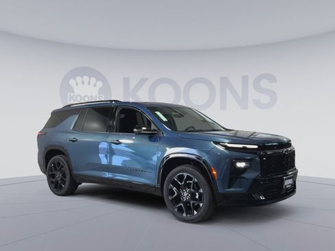 New 2026 Chevrolet Traverse RS FWD image 2