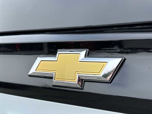 New 2026 Chevrolet Suburban High Country RWD image 10