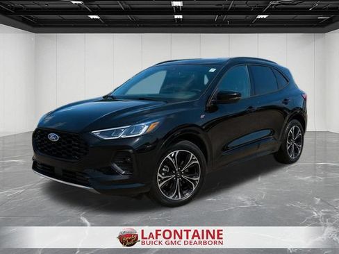 Used 2024 Ford Escape ST-Line w/ Tech Pack #1 AWD/4WD image 2