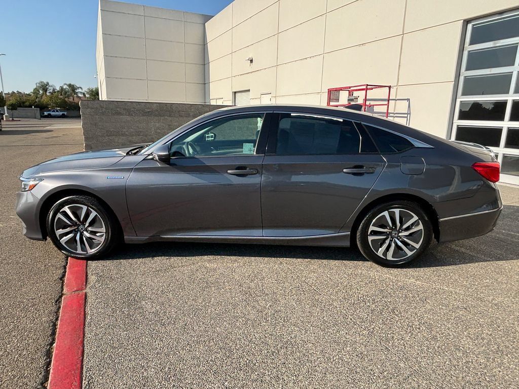 Used 2018 Honda Accord EX image 8