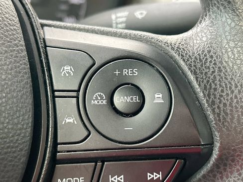 Used 2023 Toyota Corolla LE FWD image 17