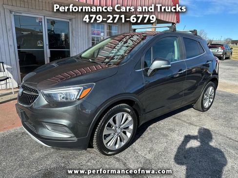 Used 2018 Buick Encore Preferred image 1