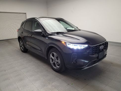 Used 2023 Ford Escape ST-Line AWD/4WD image 13