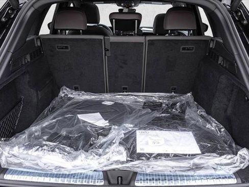 New 2025 Audi Q5 Premium Plus image 22