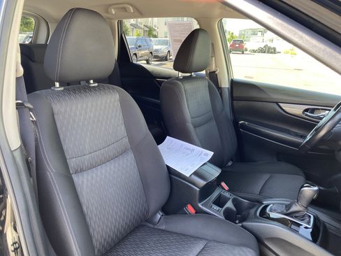 Used 2019 Nissan Rogue SV AWD/4WD image 21