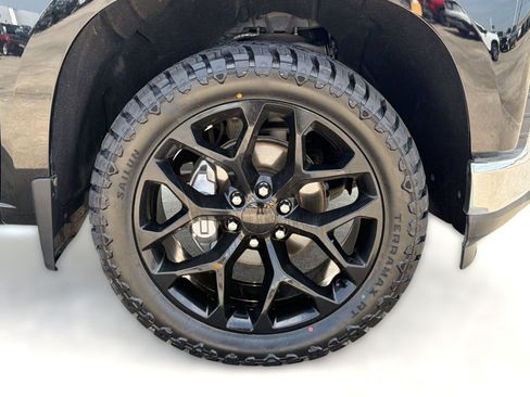 Certified 2021 Chevrolet Silverado 1500 LT w/ Texas Edition Plus AWD/4WD image 13