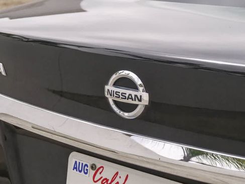 Used 2014 Nissan Sentra SV FWD image 11