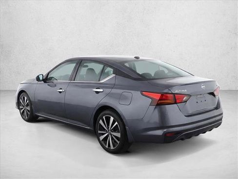 Used 2021 Nissan Altima 2.5 SV FWD image 5
