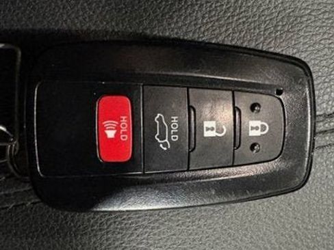 Certified 2024 Toyota RAV4 XLE Premium image 20