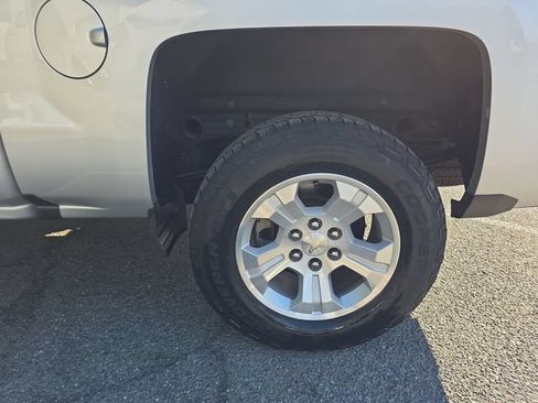 Used 2018 Chevrolet Silverado 1500 LT w/ All Star Edition AWD/4WD image 33