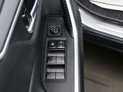 Used 2024 Toyota RAV4 XLE image 10