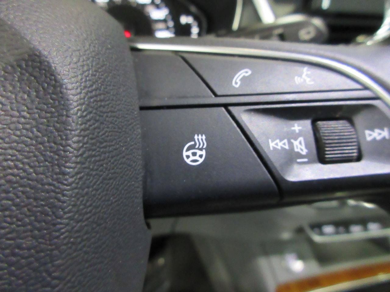 Used 2023 Audi Q5 Premium Plus w/ Convenience Package AWD/4WD image 16