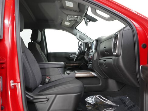 Used 2020 Chevrolet Silverado 1500 LT Trail Boss image 11