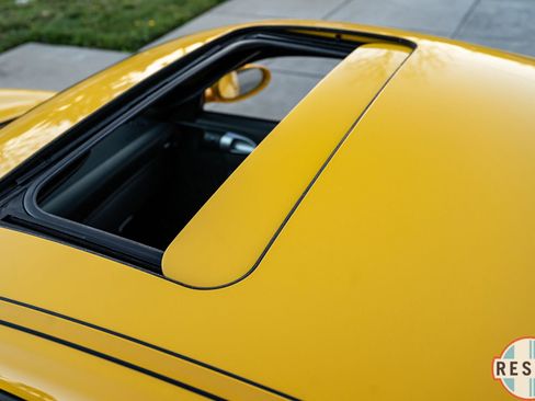 Used 2005 Porsche 911 Carrera image 28