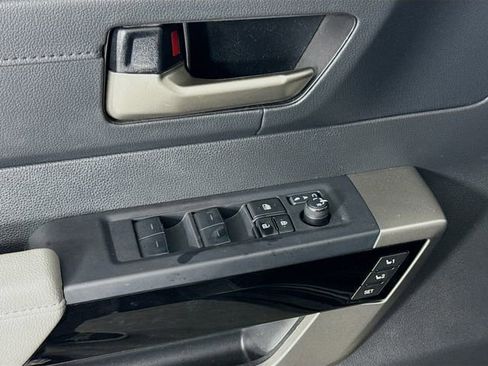 Used 2024 Toyota Tundra Limited image 17