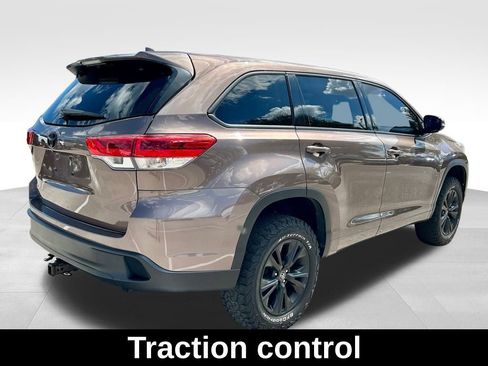 Used 2018 Toyota Highlander Plus image 5