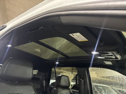 Used 2024 GMC Yukon Denali RWD image 18