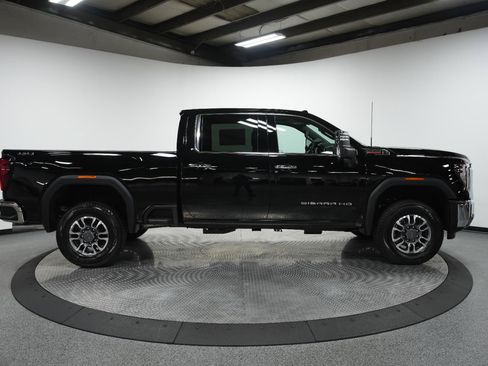 New 2026 GMC Sierra 2500 SLT w/ SLT Convenience Package AWD/4WD image 9
