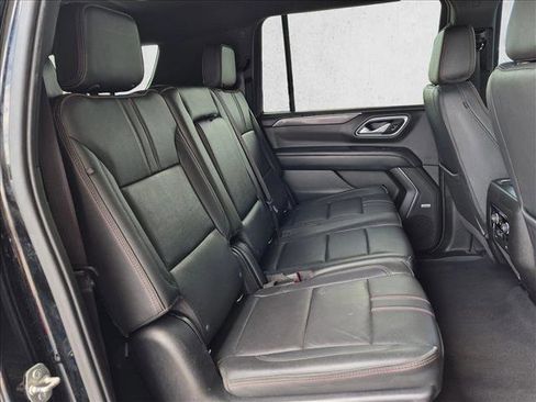 Used 2022 Chevrolet Suburban RST RWD image 20