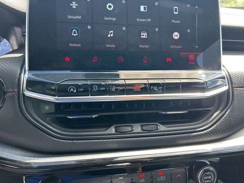 Used 2024 Jeep Compass Trailhawk image 41