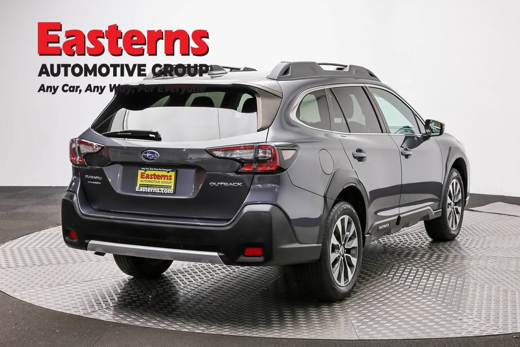 Used 2023 Subaru Outback Limited AWD/4WD image 5