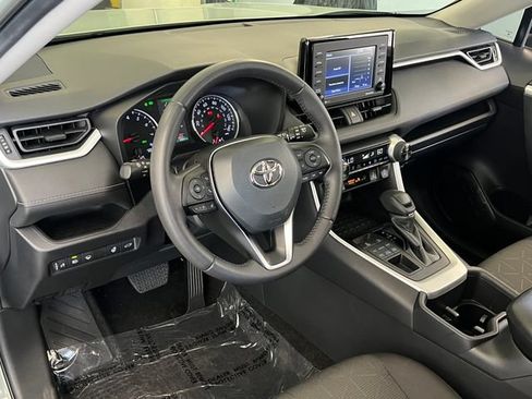 Used 2022 Toyota RAV4 XLE w/ Convenience Package AWD/4WD image 24