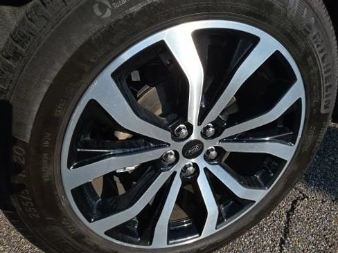 Certified 2025 Ford Explorer ST-Line RWD image 10