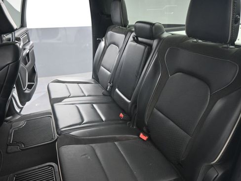 Used 2024 RAM 1500 Laramie image 18
