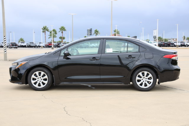 New 2026 Toyota Corolla LE FWD image 4