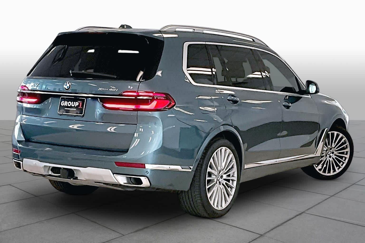 Used 2025 BMW X7 xDrive40i AWD/4WD image 12