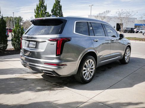 Used 2020 Cadillac XT6 Premium Luxury image 10