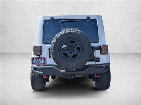 Used 2017 Jeep Wrangler Unlimited Rubicon AWD/4WD image 7