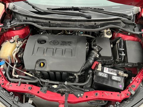 Used 2018 Toyota Corolla iM FWD image 21