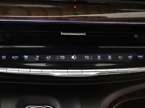 Used 2023 Cadillac Escalade ESV Sport Platinum w/ LPO, ONYX Package image 69