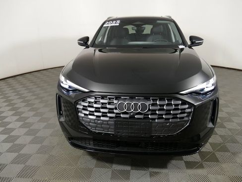 Used 2025 Audi Q5 Premium w/ Convenience Package AWD/4WD image 25