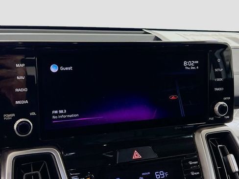 Certified 2022 Kia Sorento S w/ Panoramic Sunroof Package image 15