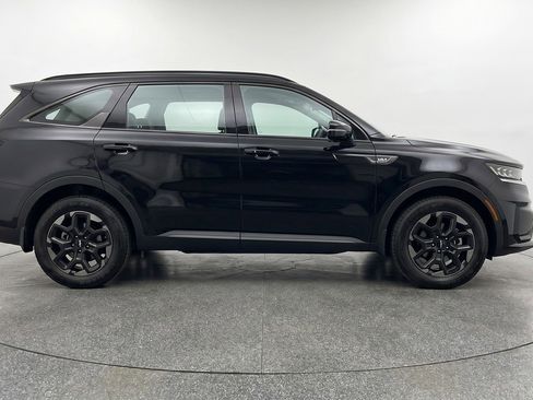 Used 2024 Kia Sorento S AWD/4WD image 11