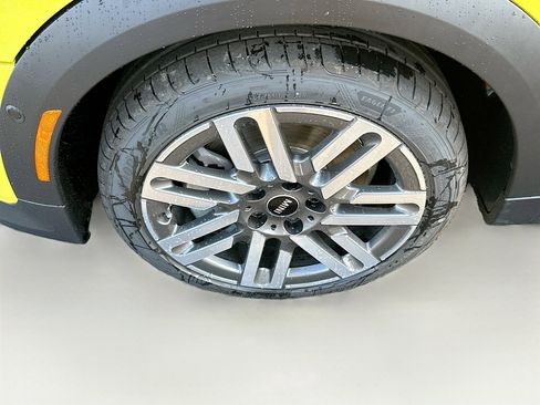 New 2026 MINI Cooper S image 25