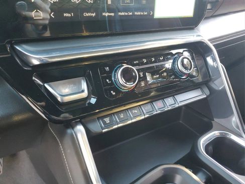 Used 2024 GMC Sierra 3500 Denali Ultimate image 18