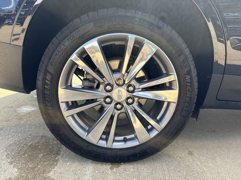 Used 2022 Cadillac XT5 Premium Luxury w/ Platinum Package AWD/4WD image 9