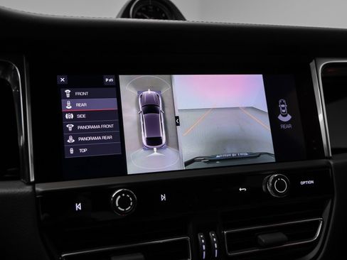 Certified 2026 Porsche Macan AWD/4WD image 38