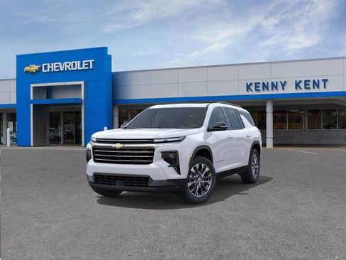 New 2026 Chevrolet Traverse LT w/ Sun and Wheel Package image 8