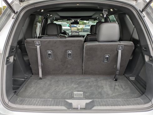 Used 2025 Honda Pilot TrailSport image 16