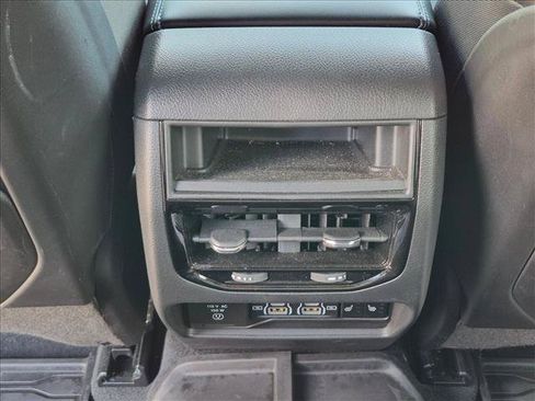 Used 2024 Jeep Grand Cherokee Trailhawk AWD/4WD image 17