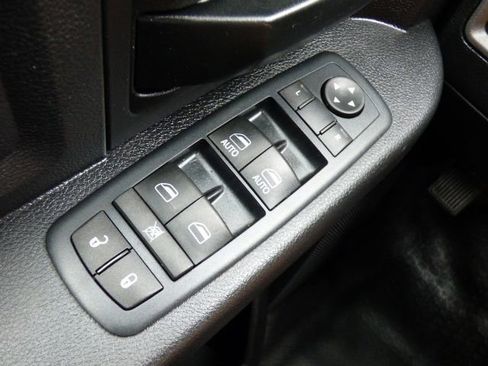Used 2016 RAM 1500 Tradesman w/ Popular Equipment Group AWD/4WD image 30
